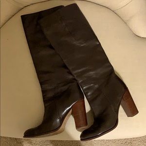 Ivanka brown leather boots